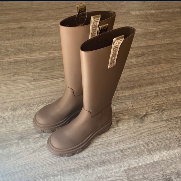 Steve Madden Lodge Boot 
